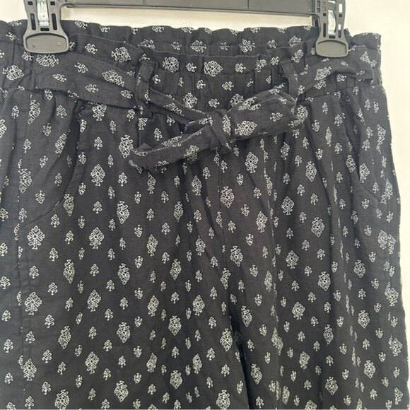 Jolt | Black and White print paperbag pants | Size Medium - Picture 2 of 7